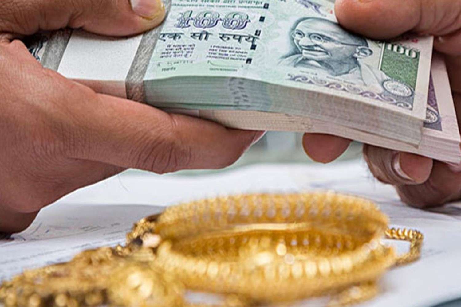 How to sell gold for cash in India safely and profitably
